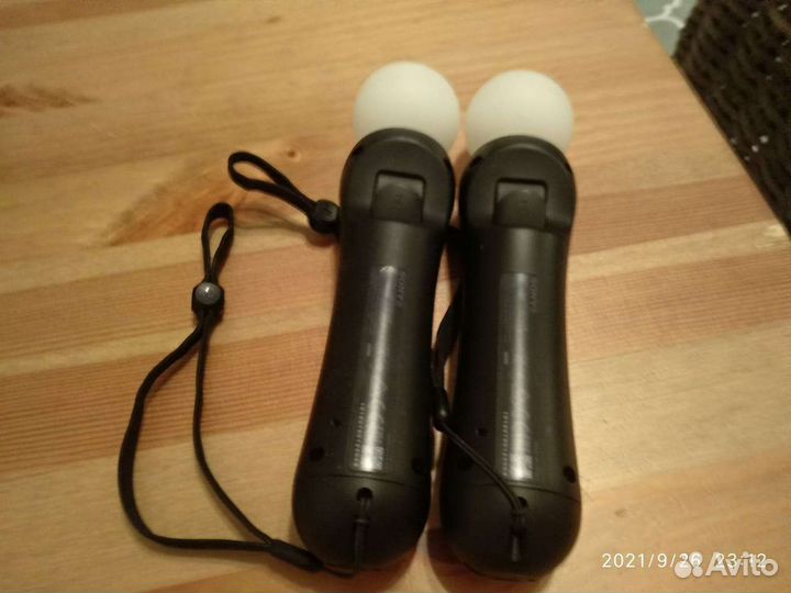 Sony Move Motion Controllers Two Pack (cech-zcm2e)