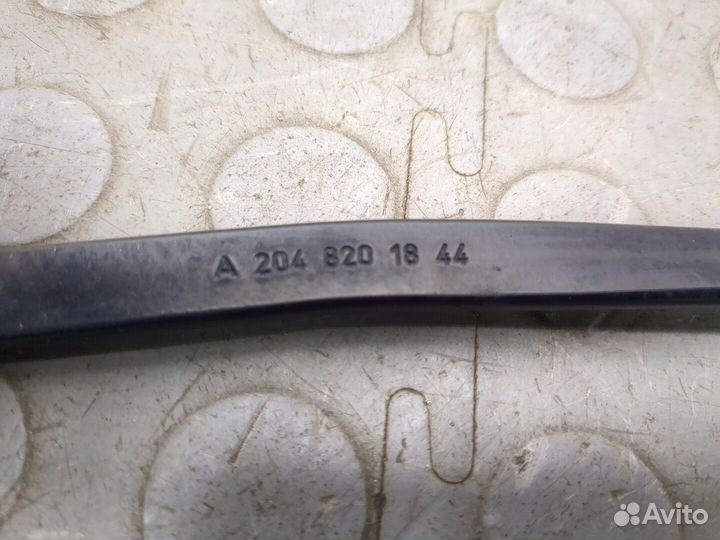 Щеткодержатель левый передний Mercedes C W204