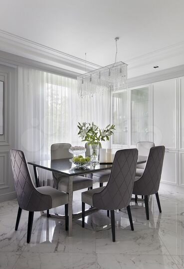 3-к. квартира, 108 м², 8/10 эт.