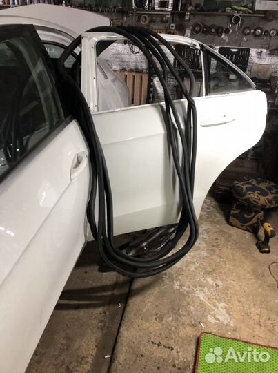 Уплотнители дверного проема mercedes w212