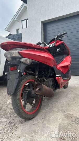 Реплика Honda pcx