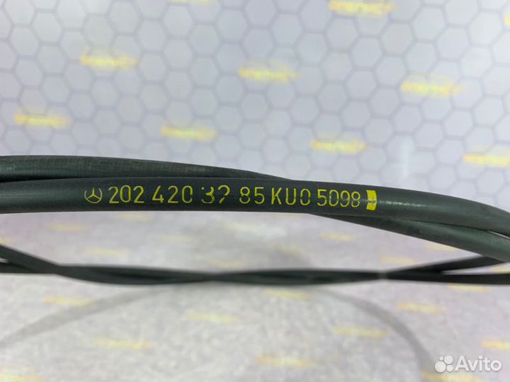 Трос ручника передний Mercedes Clk-Class W208