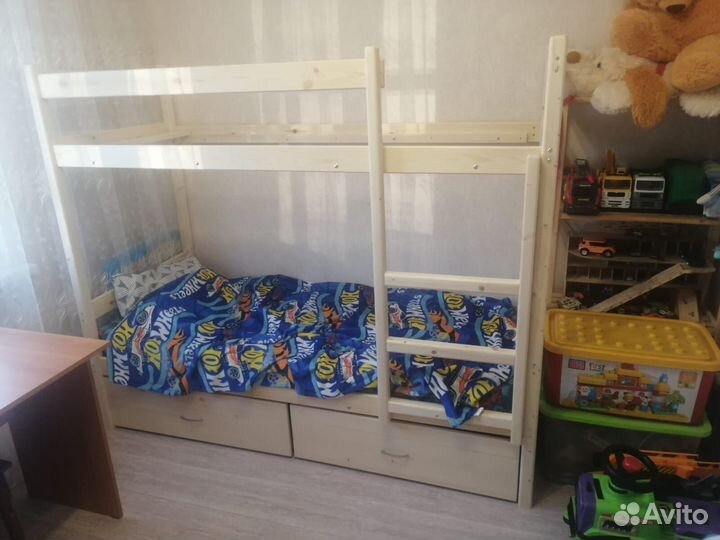 Двухъярусная кровать массив сосны