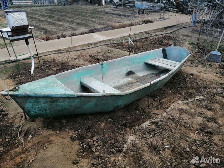 Весельная лодка