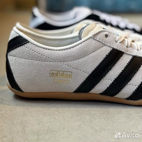 Adidas Tokyo Black and white