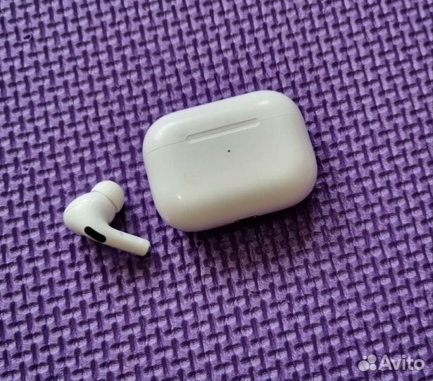 Airpods Pro оригинал original правый наушник+кейс