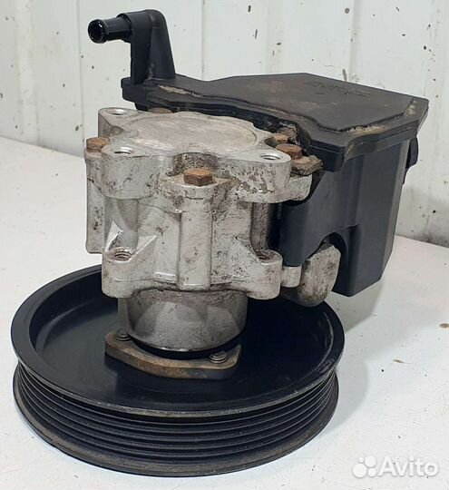 Насос гидроусилителя Mercedes Benz W202