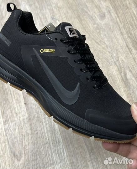 Кроссовки nike