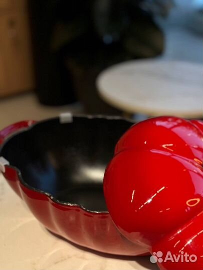 Кастрюля помидорка Staub