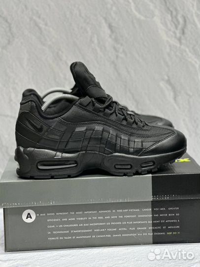 Кроссовки Nike Air Max 95 стильные