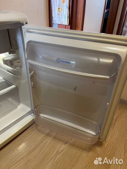 Холодильник Indesit MT 08