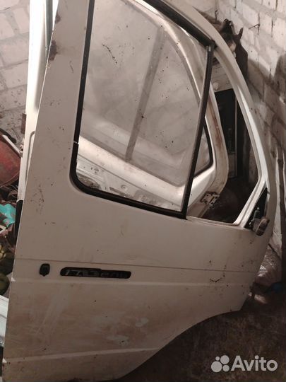 Дверь для газель