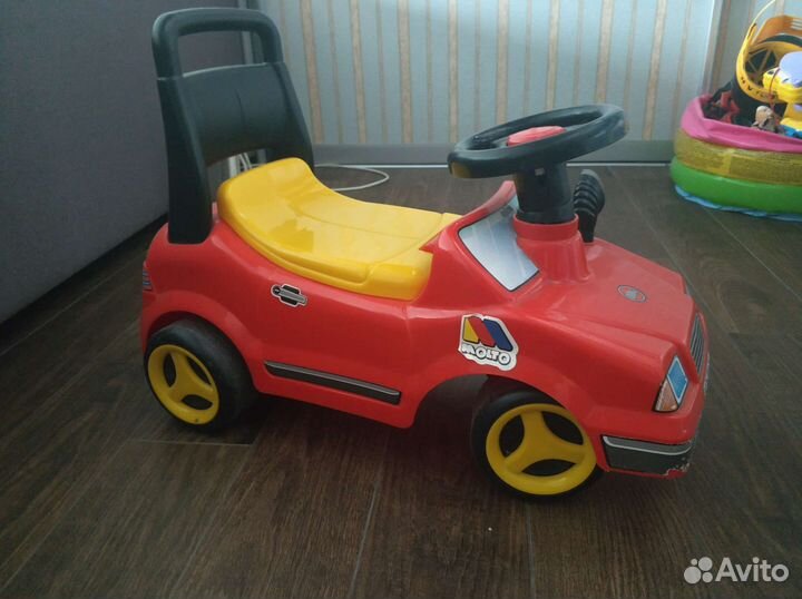 Машинка-каталка