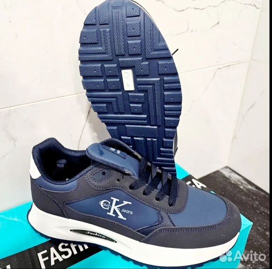 Кроссовки Calvin Klein 42 размер