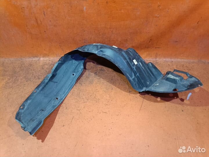 Подкрылок Toyota Voltz ZZE136 (Переднее Правое)