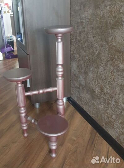 Полка декаротивная напольная