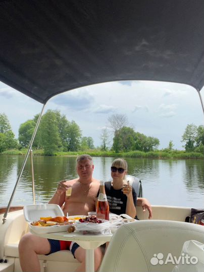 Аренда катера, прогулка с капитаном до 6 человек