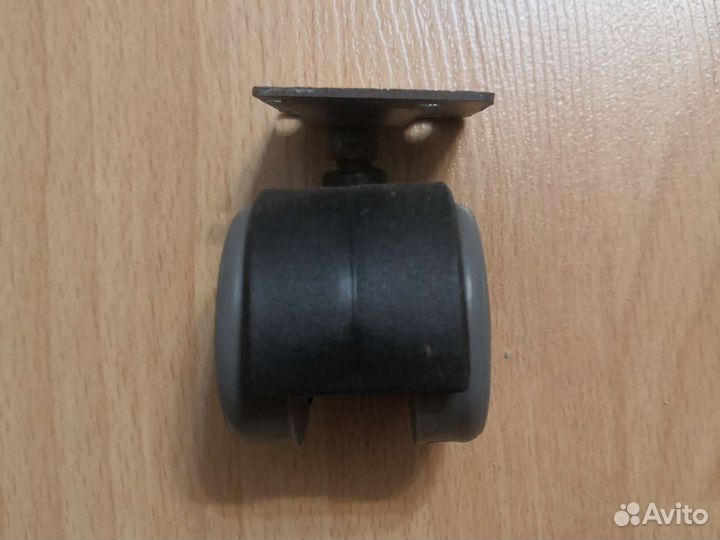 Колесо мебельное