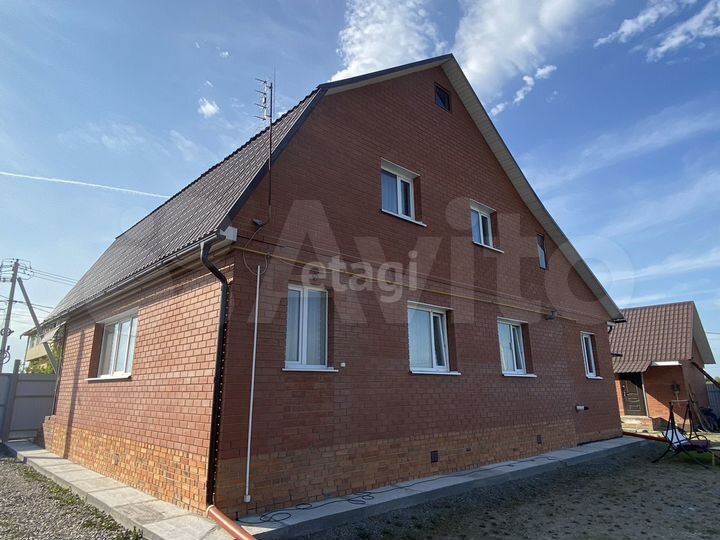 Дом 172 м² на участке 15 сот.