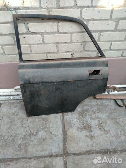 Дверь моквич2140 задняя левая