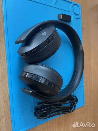 Sony Playstation 4 Gold Wireless Headset