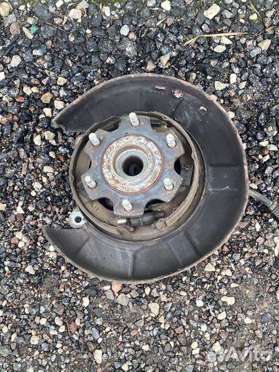 Кулаки задние Паджеро 4 Pajero 4