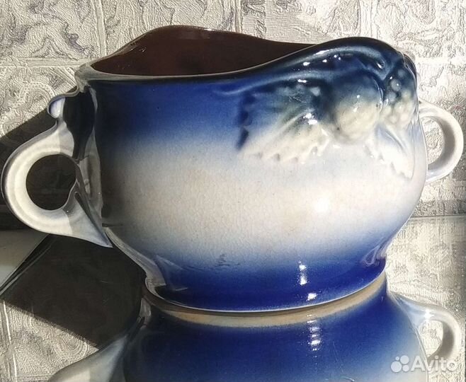 Графин со стопками и горшочек синяя керамика