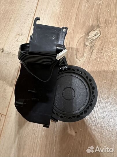 Левое колесо Roidmi Eva робот пылесос