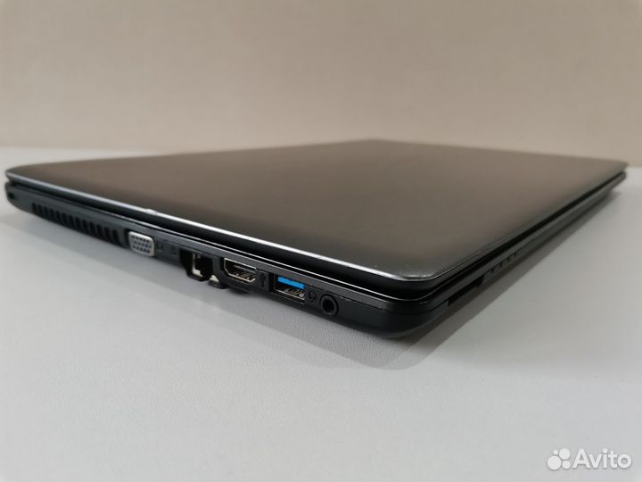 Acer V5-561G-Core i7-4500/R7 M265-2Gb/8 Gb/SSD+HDD