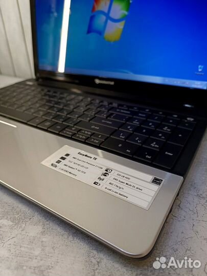 Ноутбук Packard Bell AMD E1