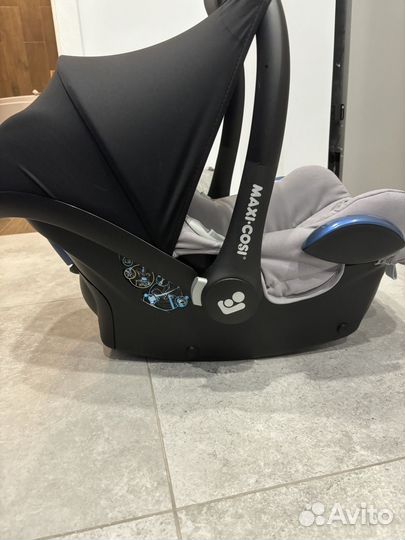 Автолюлька maxi cosi cabriofix с базой