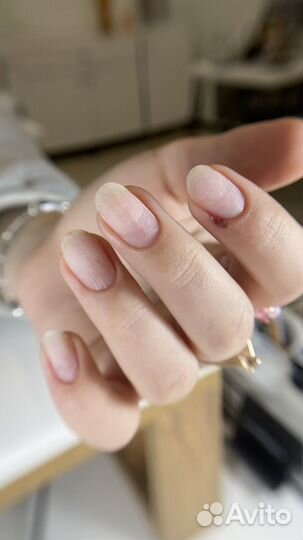 Модель на маникюр