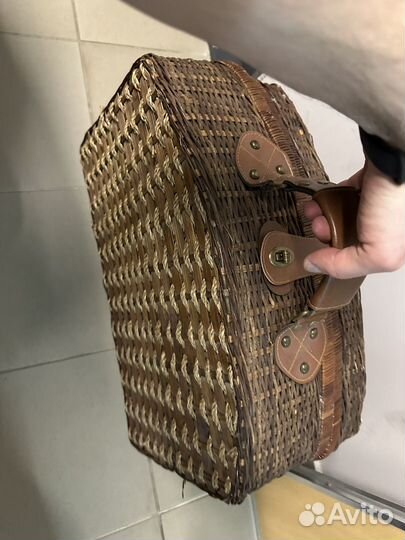 Набор для пикника в чемодане