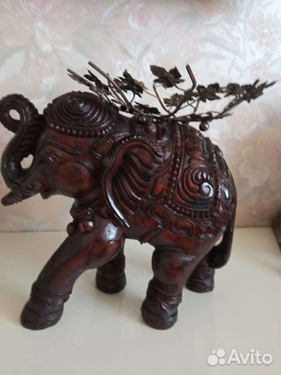 Статуэтка слон большой, дерево