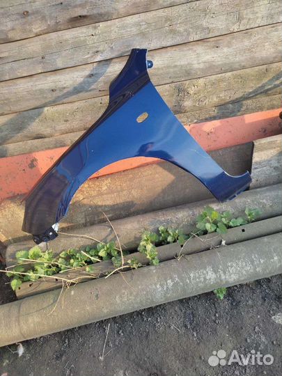 Крыло переднее левое мазда 3