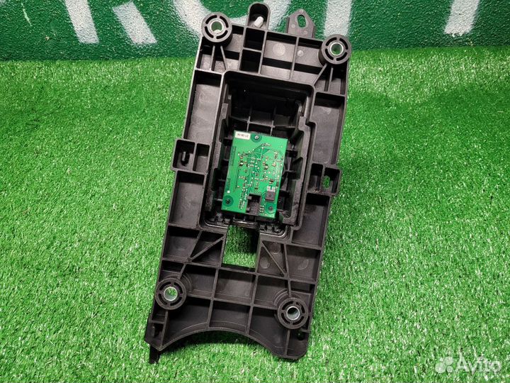 Селектор АКПП Mitsubishi Colt