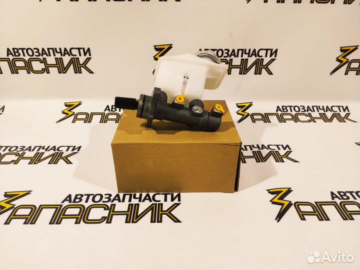 Цилиндр тормозной главный с бачком Solaris 11