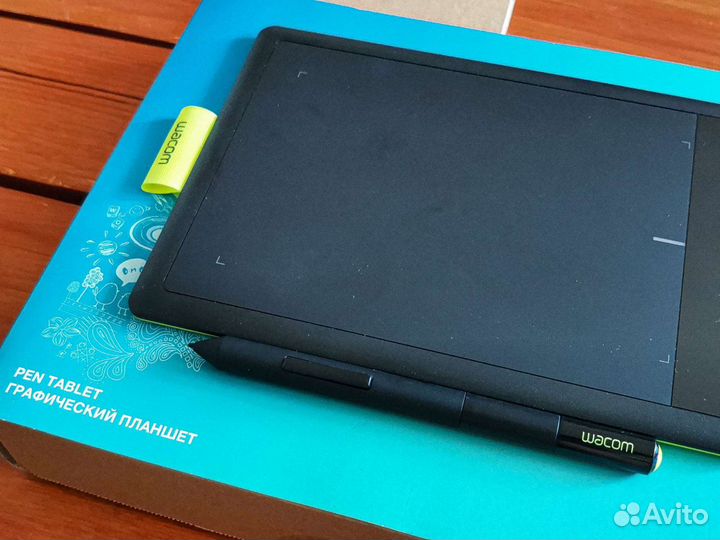 Графический планшет Wacom One Small