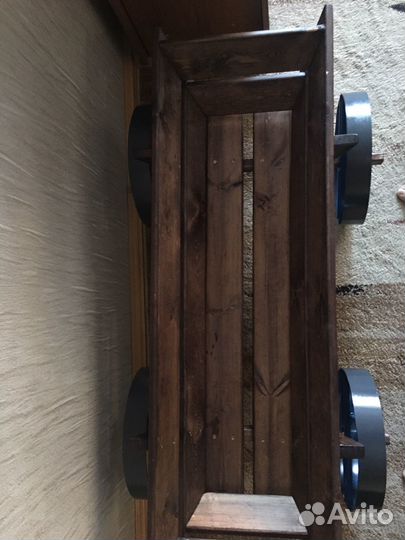 Тележка декоративная