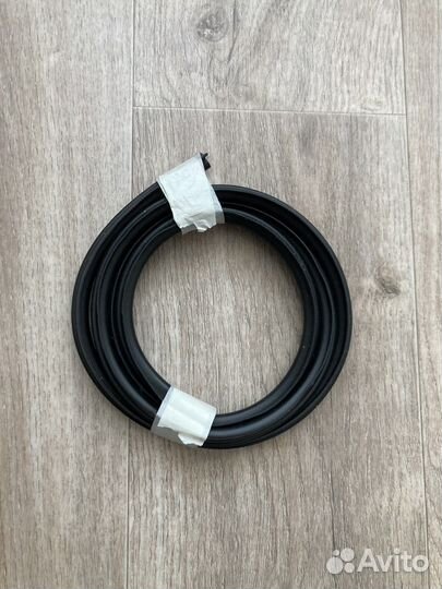 Уплотнительная резинка лобового стекла Лада Гранта