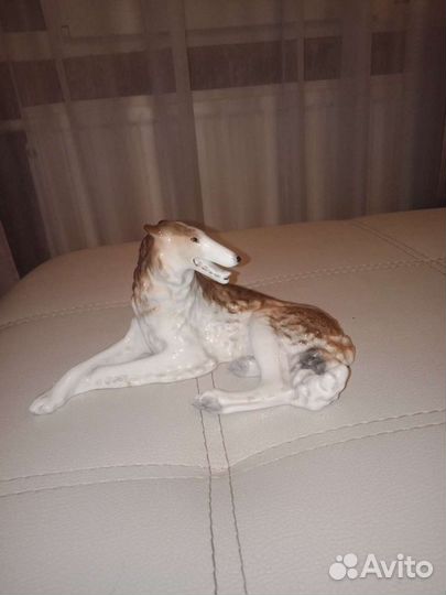 Русская борзая статуэтка