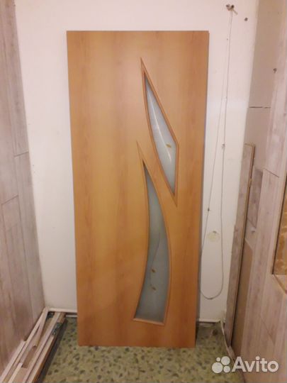 Дверь межкомнатная со стеклом