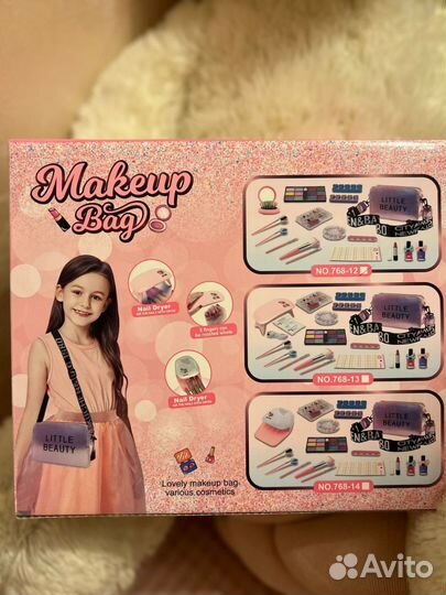 Косметика для девочек в сумочке