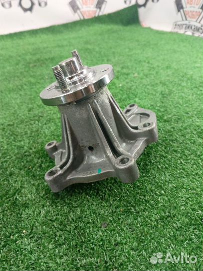 Помпа водяная Toyota Land Cruiser FZJ80 1fzfe