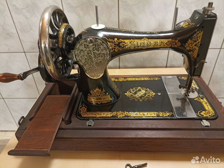 Швейная машинка 