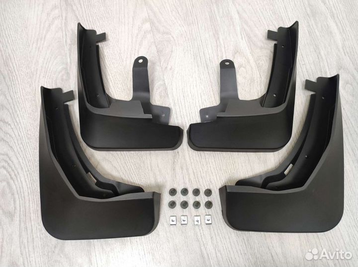 Брызговики комплект для Audi Q5 2020+ (новые)