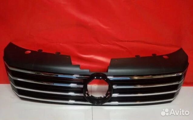 Решетка радиатора Volkswagen Passat B7