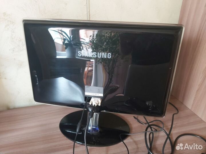 Монитор Samsung 21,5