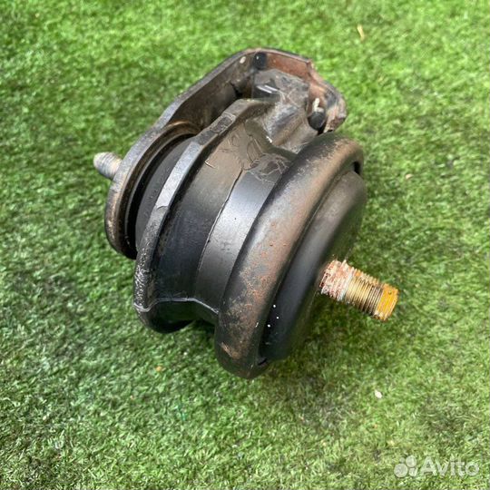 Подушка двс Suzuki Escudo/ Grand Vitara TD54W J20A