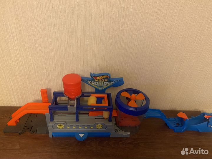 Hot wheels автомойка